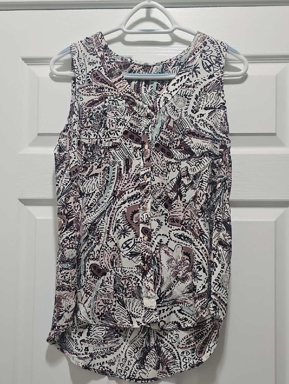 Maurices White Paisley-Print Sleeveless Button Tank with Mauve Accents
